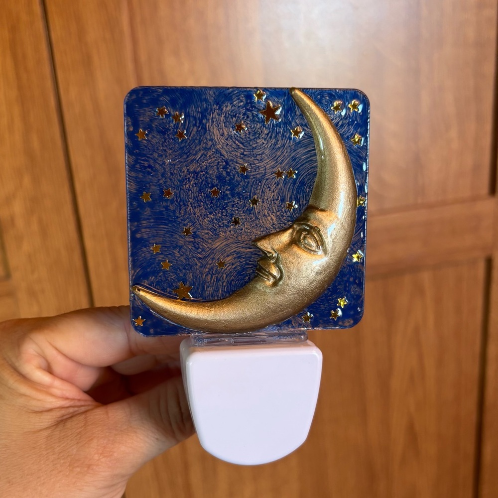 Celestial Moon Night Light, Vintage 90s Inspired Decor, Whimsigoth, Decoration - Picture 7 of 9